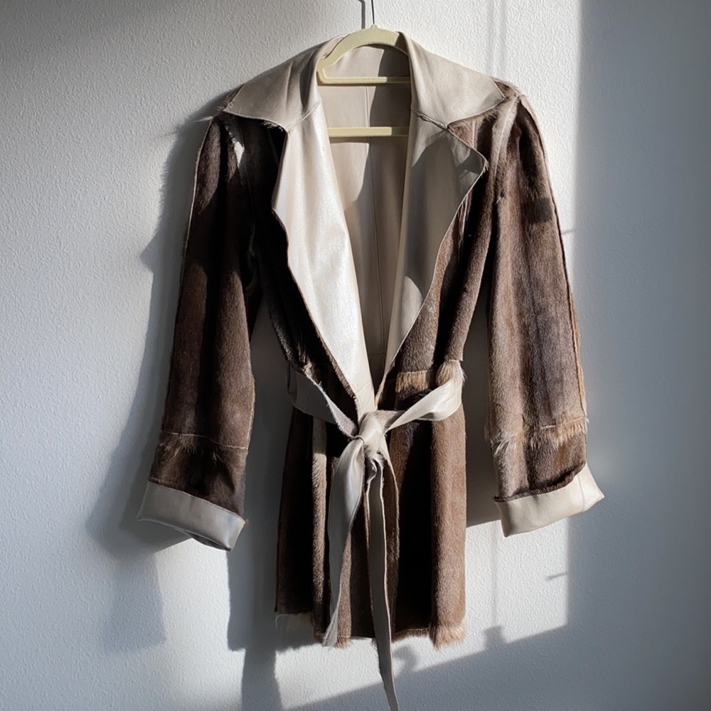 Charles Jourdan vintage pearl leather coat. - Picture 10 of 11